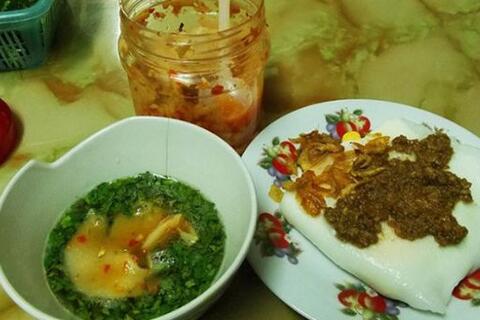Bánh cuốn trứng xứ Lạng
